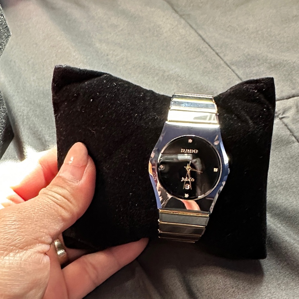 Seiko Silver and Black Timepiece